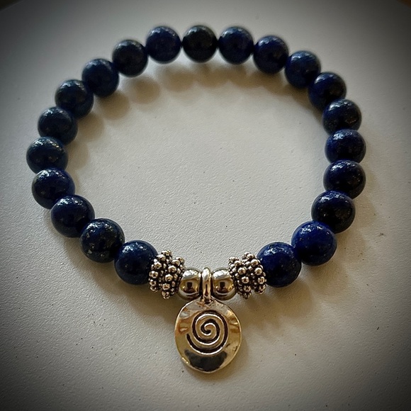 Dark Blue Lapis Handcrafted Bead Bracelet - Picture 4 of 6